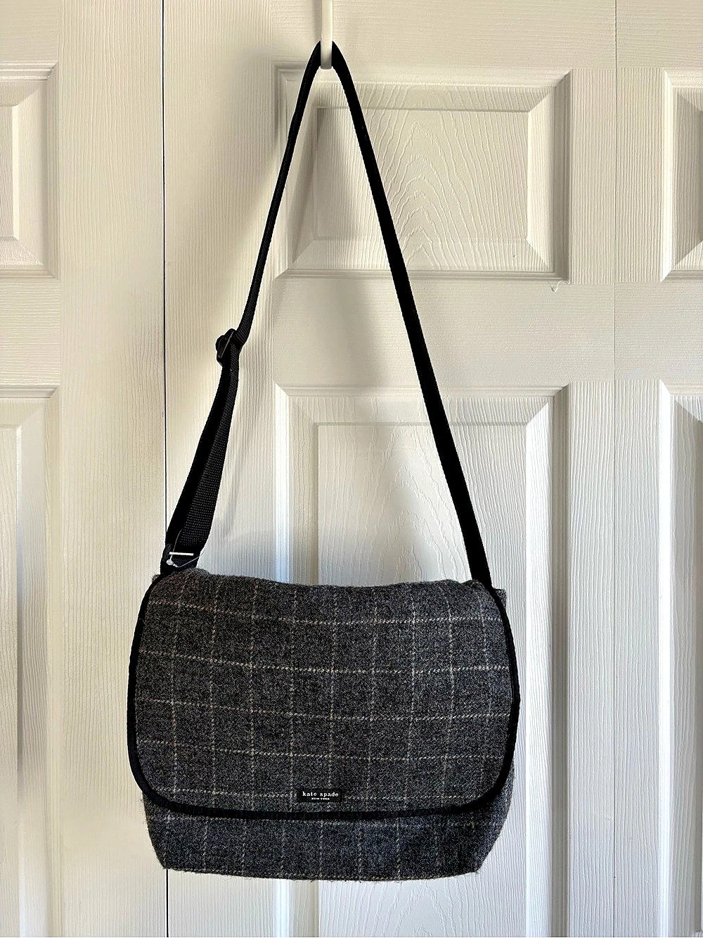 VNTG Kate Spade Grey Black Plaid Wool Fabric Crossbody Messenger Laptop Bag
